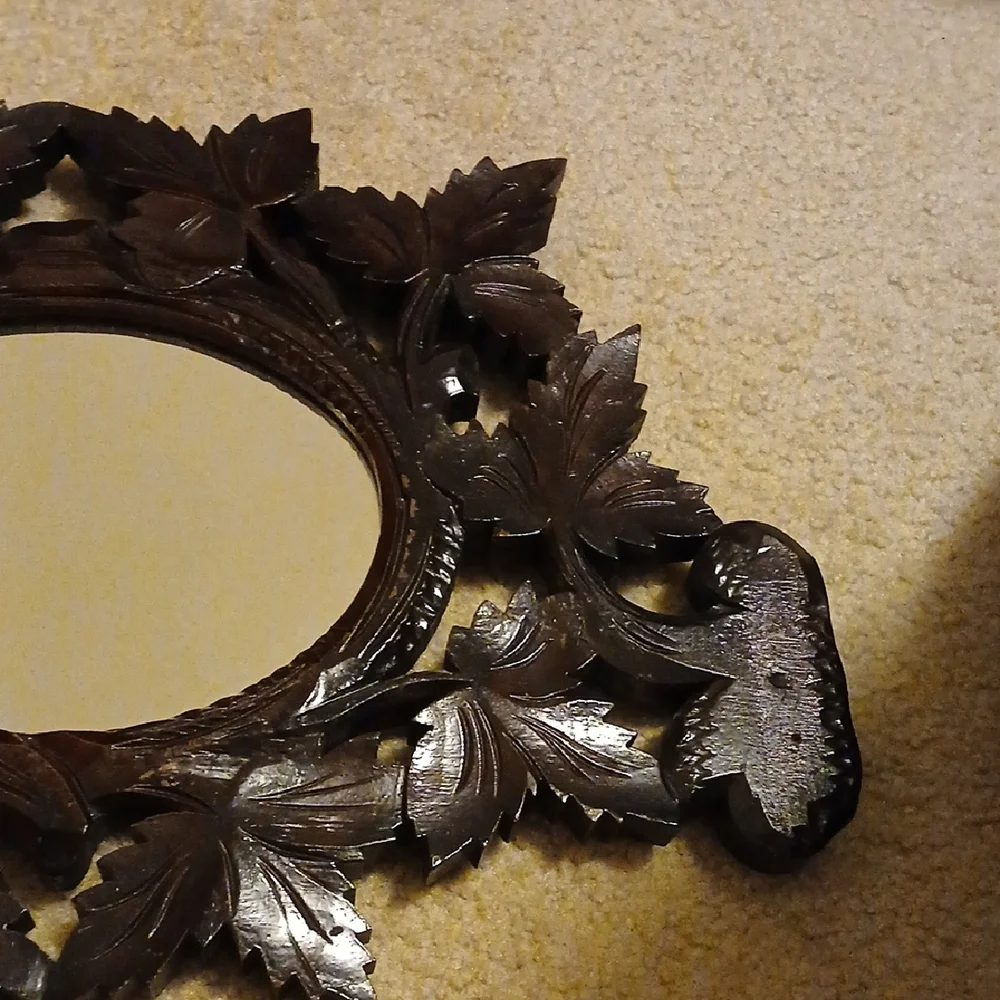 Vintage Leaf Design Wall Mirror